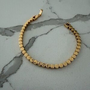 Oak and luna ENGRAVED DOT BRACELET gold vermeil E,S 6 inch